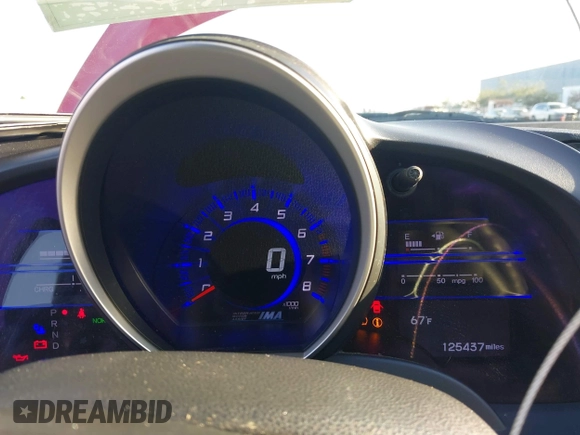 2011 Honda CR-Z with VIN JHMZF1D46BS010367, listed as a IAAI auction lot 41136945 with 125,437 mi miles. Bid and sale history available at carsss.com. Image 7.