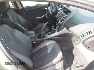 2013 Ford Focus SE with VIN 1FADP3K25DL335939, listed as a IAAI auction lot 42088780 with 149,957 mi miles. Bid and sale history available at carsss.com. Image 5.