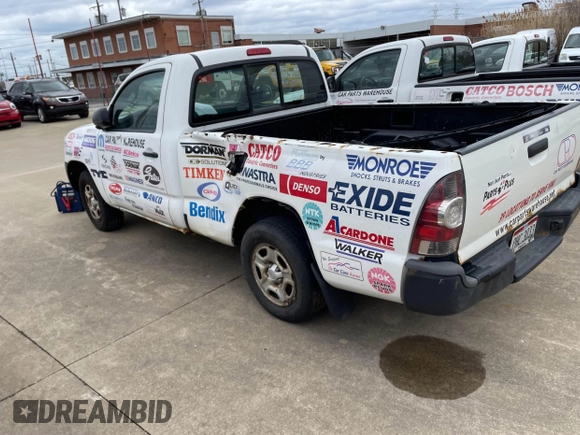2010 Toyota Tacoma with VIN 5TENX4CN6AZ703135, listed as a IAAI auction lot 41853780 with 304,209 mi miles. Bid and sale history available at carsss.com. Image 3.