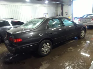2001 Toyota Camry CE with VIN 4T1BG22K21U781964, listed as a IAAI auction lot 35629457 with 171,488 mi miles. Bid and sale history available at carsss.com. Image 4.