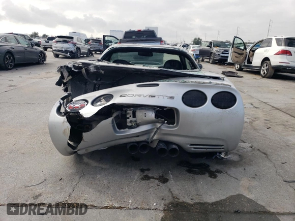 2002 Chevrolet Corvette with VIN 1G1YY22G925110271, listed as a Copart auction lot 86777864 with 118,309 mi miles and Salvage Title. Bid and sale history available at carsss.com. Image 6.