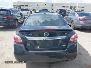 2013 Nissan Altima SV with VIN 1N4AL3AP0DN557255, listed as a IAAI auction lot 42574146 with 185,886 mi miles and . Bid and sale history available at DreamBid. Image 17.