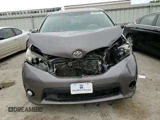2014 Toyota Sienna SE с VIN 5TDXK3DC1ES519741, выставлен на аукционе Copart как лот 53892035 с пробегом Не указан миль и Списание • Salvage title. История ставок и продаж доступна на DreamBid. Изображение 14.