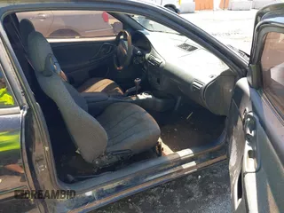 1999 Chevrolet Cavalier z VIN 1G1JC1240X7104077, wystawiony jako IAAI lot #42166913 z przebiegiem Nie podano mil oraz . Historia ofert i sprzedaży dostępna na DreamBid. Obrazek 5.