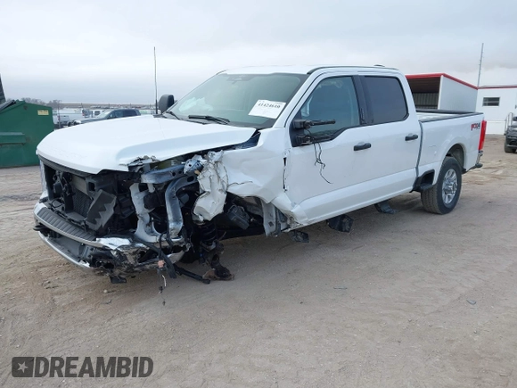 2024 Ford Super Duty F-250 SRW XL with VIN 1FT7W2BN6REE07936, listed as a IAAI auction lot 41424610 with 5,067 mi miles. Bid and sale history available at carsss.com. Image 2.