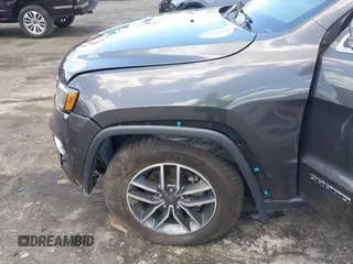 2019 Jeep Grand Cherokee Limited with VIN 1C4RJEBG7KC731425, listed as a IAAI auction lot 42252746 with 93,355 mi miles and . Bid and sale history available at DreamBid. Image 6.