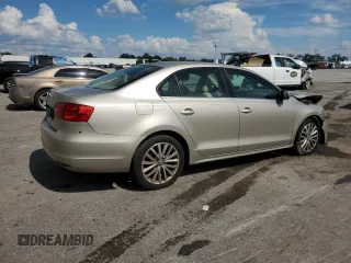 2013 Volkswagen Jetta SE with VIN 3VWDX7AJ9DM232772, listed as a Copart auction lot 61648835 with 158,291 mi miles and Salvage title. Bid and sale history available at DreamBid. Image 3.