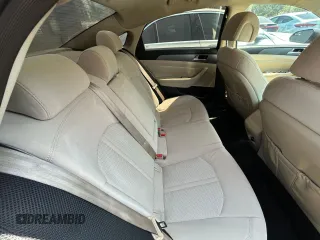 2015 Hyundai Sonata SE z VIN 5NPE24AF3FH182847, wystawiony jako Copart lot #58872415 z przebiegiem 134 917 mil mil oraz Czysty tytuł • Clean title. Historia ofert i sprzedaży dostępna na DreamBid. Obrazek 6.