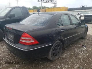 2002 Mercedes-Benz C 230/260/280/320 with VIN WDBRF64J62E002996, listed as a Copart auction lot 64848584 with 165,724 mi miles and Salvage Title. Bid and sale history available at DreamBid. Image 3.