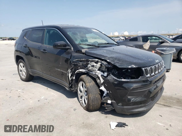 2024 Jeep Compass Sport with VIN 3C4NJDAN5RT136547, listed as a Copart auction lot 59249605 with 10,617 mi miles and Salvage title. Bid and sale history available at DreamBid. Image 4.