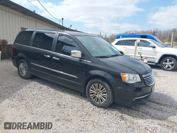 2015 Chrysler Town & Country Touring L with VIN 2C4RC1CG8FR522404, listed as a IAAI auction lot 41932426 with 165,092 mi miles and . Bid and sale history available at DreamBid. Image 1.