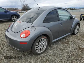 2007 Volkswagen New Beetle Coupe with VIN 3VWRG31C47M502088, listed as a Copart auction lot 44153695 with 80,015 mi miles and Salvage Title. Bid and sale history available at carsss.com. Image 3.