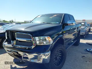 2018 Ram 1500 Big Horn z VIN 1C6RR7LT4JS111224, wystawiony jako IAAI lot #42084424 z przebiegiem 74 835 mil mil oraz . Historia ofert i sprzedaży dostępna na DreamBid. Obrazek 18.