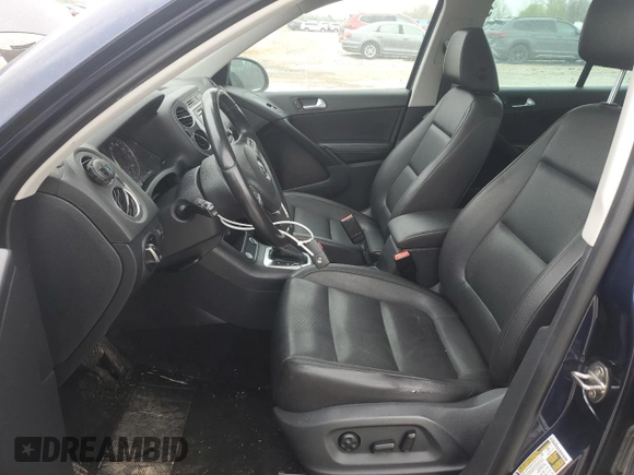 2016 Volkswagen Tiguan S z VIN WVGAV7AX4GW512535, wystawiony jako Copart lot #52570585 z przebiegiem 161 559 mil mil oraz Szkoda całkowita • Salvage title. Historia ofert i sprzedaży dostępna na DreamBid. Obrazek 7.