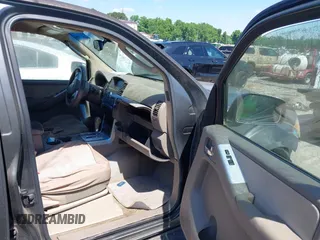 2008 Nissan Pathfinder S z VIN 5N1AR18B28C636186, wystawiony jako IAAI lot #42234667 z przebiegiem Nie podano mil oraz . Historia ofert i sprzedaży dostępna na DreamBid. Obrazek 5.