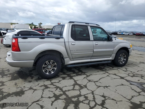 2004 Ford Explorer Sport Trac XLS with VIN 1FMZU77K44UB93940, listed as a Copart auction lot 51353225 with 173,641 mi miles and Salvage Title. Bid and sale history available at carsss.com. Image 3.