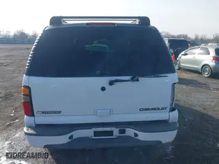 2005 Chevrolet Tahoe Z71 with VIN 1GNEK13T55R268077, listed as a IAAI auction lot 41442024 with 205,176 mi miles. Bid and sale history available at carsss.com. Image 16.