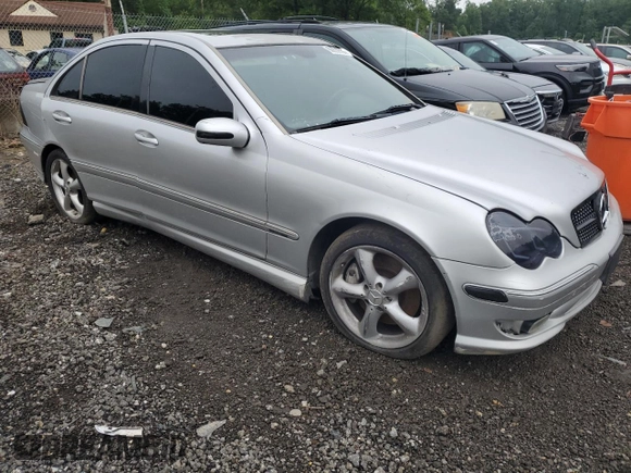 2005 Mercedes-Benz C 230 Kompressor with VIN WDBRF40J45F680204, listed as a Copart auction lot 60809755 with 169,581 mi miles and Salvage title. Bid and sale history available at DreamBid. Image 4.