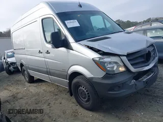 2016 Mercedes-Benz Sprinter Cargo with VIN WD3PE7DD0GP204413, listed as a IAAI auction lot 41503035 with 184,000 mi miles. Bid and sale history available at carsss.com. Image 1.
