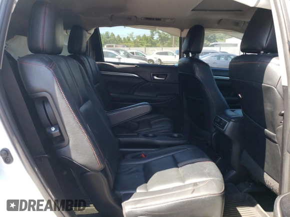2019 Toyota Highlander SE with VIN 5TDJZRFH8KS604858, listed as a Copart auction lot 69157044 with 119,902 mi miles and Salvage title. Bid and sale history available at DreamBid. Image 12.