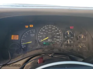 2002 GMC Sierra 1500 SLE with VIN 2GTEC19T621414813, listed as a Copart auction lot 88859175 with 309,136 mi miles and Salvage Title. Bid and sale history available at carsss.com. Image 9.