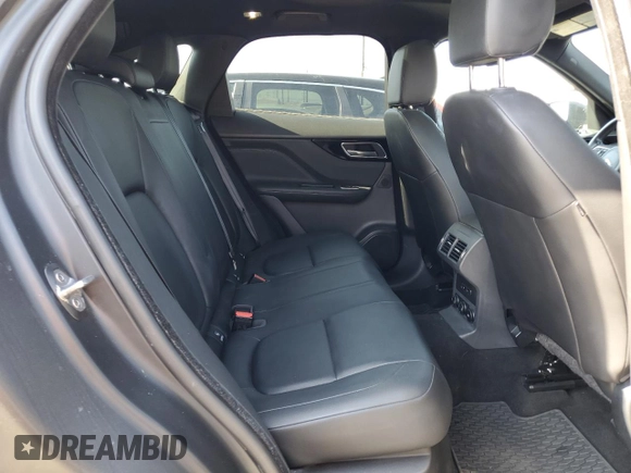 2018 Jaguar F-Pace 25t Premium with VIN SADCJ2FX0JA255130, listed as a Copart auction lot 63700125 with 68,931 mi miles and Clean title. Bid and sale history available at DreamBid. Image 11.