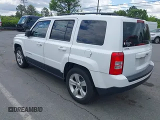 2016 Jeep Patriot Sport with VIN 1C4NJPBA8GD561843, listed as a IAAI auction lot 42027544 with 113,313 mi miles. Bid and sale history available at carsss.com. Image 3.