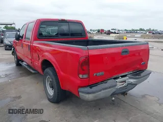 2002 Ford F-250 XL z VIN 1FTNW20L82ED48676, wystawiony jako IAAI lot #42118064 z przebiegiem 342 446 mil mil oraz . Historia ofert i sprzedaży dostępna na DreamBid. Obrazek 3.