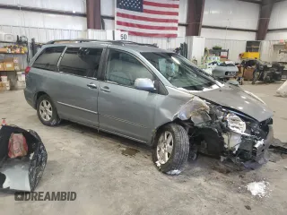 2005 Toyota Sienna XLE with VIN 5TDZA22C25S247726, listed as a Copart auction lot 45957875 with 231,902 mi miles and Salvage Title. Bid and sale history available at carsss.com. Image 4.