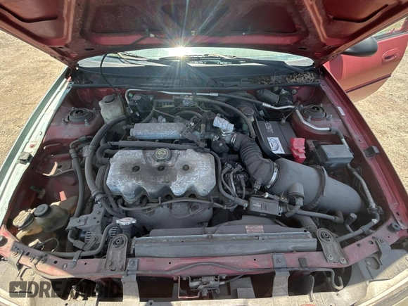 2000 Ford Escort z VIN 3FAFP13PXYR258385, wystawiony jako Copart lot #57472665 z przebiegiem 79 947 mil mil oraz Czysty tytuł • Clean title. Historia ofert i sprzedaży dostępna na DreamBid. Obrazek 7.