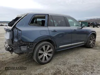 2023 Volvo XC90 Ultimate with VIN YV4062PA3P1960097, listed as a Copart auction lot 81042984 with 25,134 mi miles and Salvage Title. Bid and sale history available at carsss.com. Image 3.