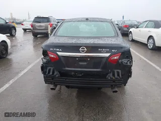 2018 Nissan Altima 2.5 SR with VIN 1N4AL3AP3JC165989, listed as a IAAI auction lot 41490589 with 84,879 mi miles. Bid and sale history available at carsss.com. Image 16.