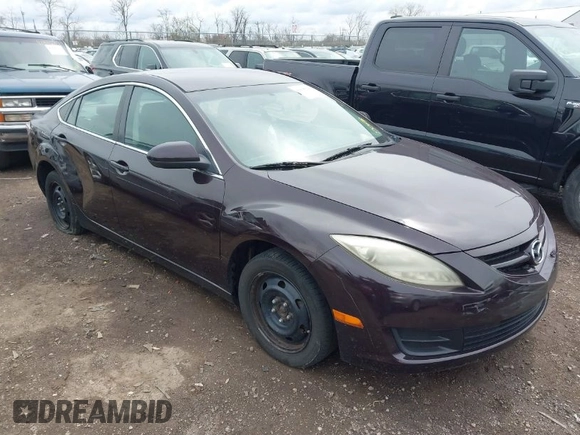 2010 Mazda 6 i Sport with VIN 1YVHZ8BHXA5M40557, listed as a IAAI auction lot 41865949 with 185,220 mi miles. Bid and sale history available at carsss.com. Image 1.