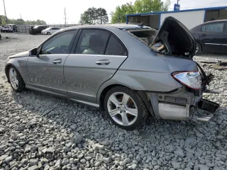 2011 Mercedes-Benz C 300 Sport z VIN WDDGF8BB3BR164454, wystawiony jako Copart lot #53807685 z przebiegiem 194 025 mil mil oraz Szkoda całkowita • Salvage title. Historia ofert i sprzedaży dostępna na DreamBid. Obrazek 2.
