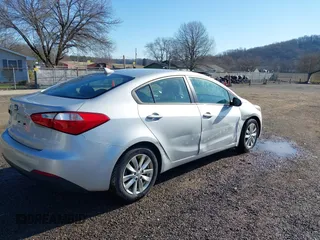 2016 Kia Forte LX with VIN KNAFX4A66G5471080, listed as a IAAI auction lot 41812751 with 57,686 mi miles. Bid and sale history available at carsss.com. Image 4.