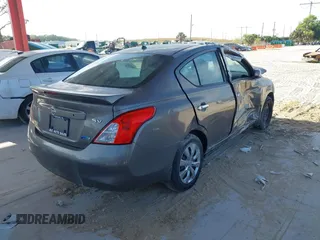 2013 Nissan Versa S Plus with VIN 3N1CN7AP5DL885858, listed as a IAAI auction lot 41939828 with 128,382 mi miles and . Bid and sale history available at DreamBid. Image 4.