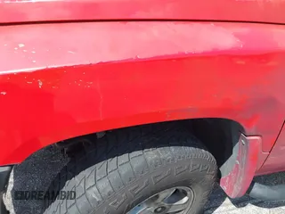 2006 Dodge Dakota SLT with VIN 1D7HE48K06S517772, listed as a IAAI auction lot 41946417 with 255,236 mi miles and . Bid and sale history available at carsss.com. Image 6.
