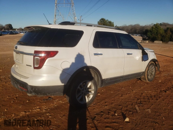 2013 Ford Explorer XLT with VIN 1FM5K7D86DGB17972, listed as a Copart auction lot 88919735 with 157,401 mi miles and Salvage Title. Bid and sale history available at carsss.com. Image 3.