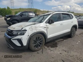 2022 Volkswagen Taos S z VIN 3VVMX7B22NM022558, wystawiony jako Copart lot #58402955 z przebiegiem 24 790 mil mil oraz Szkoda całkowita • Salvage title. Historia ofert i sprzedaży dostępna na DreamBid. Obrazek 1.