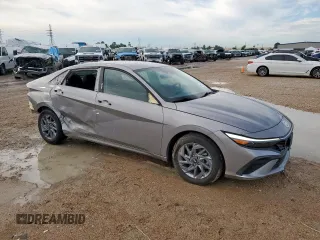 2024 Hyundai Elantra SEL with VIN KMHLM4DG5RU693830, listed as a Copart auction lot 56229385 with 23,682 mi miles and Salvage title. Bid and sale history available at DreamBid. Image 4.