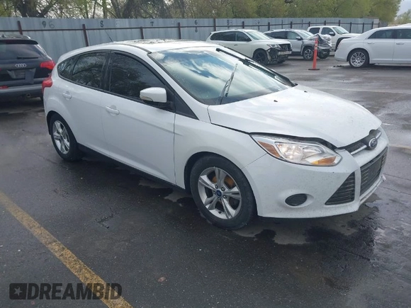 2014 Ford Focus SE with VIN 1FADP3K21EL219834, listed as a IAAI auction lot 41995901 with 172,409 mi miles. Bid and sale history available at carsss.com. Image 1.