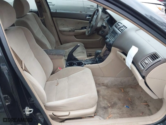 2007 Honda Accord Sdn LX SE with VIN 1HGCM56367A099574, listed as a IAAI auction lot 41729772 with 296,863 mi miles. Bid and sale history available at carsss.com. Image 5.