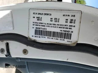 1996 Dodge Intrepid z VIN 2B3HD56F7TH146719, wystawiony jako Copart lot #68225004 z przebiegiem 61 077 mil mil oraz Szkoda całkowita • Salvage title. Historia ofert i sprzedaży dostępna na DreamBid. Obrazek 12.