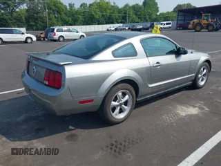 2008 Ford Mustang Deluxe with VIN 1ZVHT80N485102045, listed as a IAAI auction lot 42412374 with 153,632 mi miles and . Bid and sale history available at DreamBid. Image 4.
