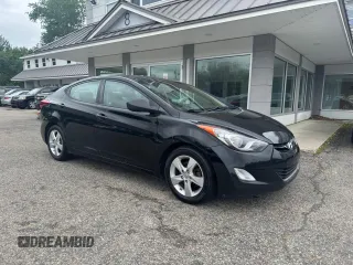 2013 Hyundai Elantra GLS с VIN KMHDH4AE5DU859798, выставлен на аукционе Copart как лот 61402705 с пробегом 195 664 миль миль и Чистый • Clean title. История ставок и продаж доступна на DreamBid. Изображение 1.