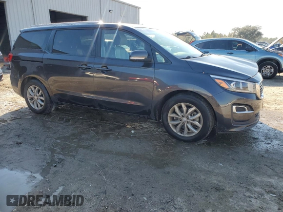 2020 Kia Sedona LX with VIN KNDMB5C17L6590101, listed as a Copart auction lot 46798405 with 101,064 mi miles and Salvage Title. Bid and sale history available at carsss.com. Image 4.