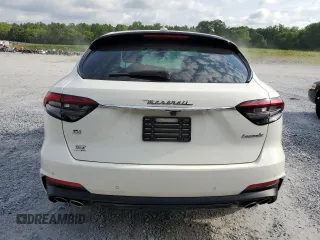 2021 Maserati Levante GT with VIN ZN661XUAXMX372301, listed as a Copart auction lot 57548054 with 68,726 mi miles and Salvage Title. Bid and sale history available at carsss.com. Image 6.