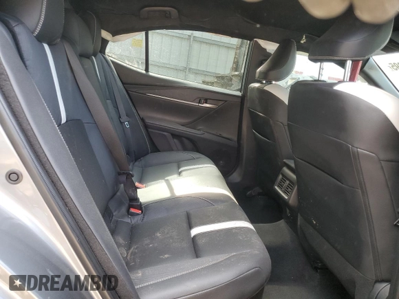 2025 Toyota Camry LE z VIN 4T1DAACK4SU588882, wystawiony jako Copart lot #52717395 z przebiegiem Nie podano mil oraz Szkoda całkowita • Salvage title. Historia ofert i sprzedaży dostępna na DreamBid. Obrazek 10.