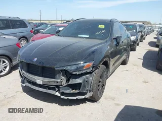 2019 Maserati Levante z VIN ZN661XUAXKX323919, wystawiony jako IAAI lot #41747660 z przebiegiem 71 024 mil mil oraz . Historia ofert i sprzedaży dostępna na DreamBid. Obrazek 2.