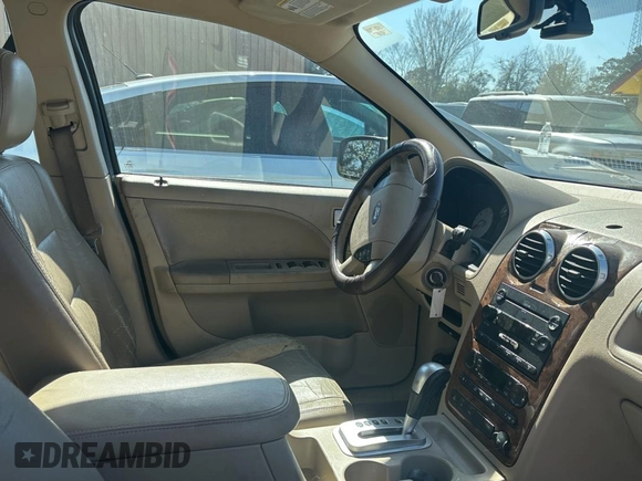 2006 Ford Freestyle Limited z VIN 1FMDK06196GA55036, wystawiony jako Copart lot #43992055 z przebiegiem Nie podano mil oraz Czysty tytuł • Clean title. Historia ofert i sprzedaży dostępna na DreamBid. Obrazek 5.
